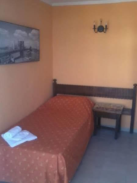 Hostal Playa De Palma Екстериор снимка
